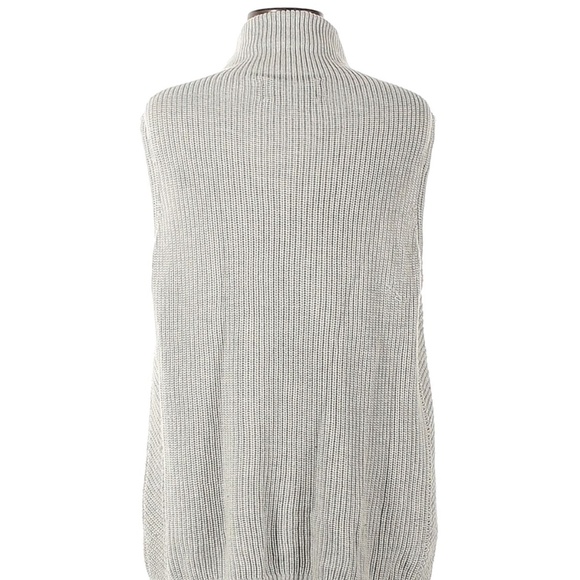 Aritzia Babaton Turtleneck Sleeveless Sweater - Picture 2 of 5